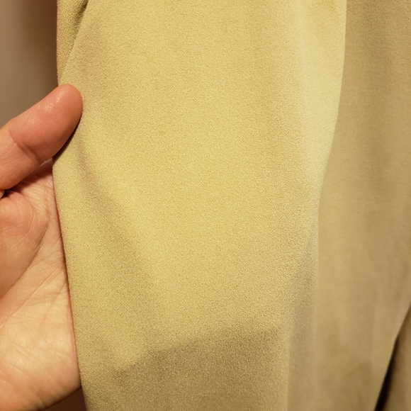 Boohoo Curve Plus Size Creme with Belt Trousers - Picture 6 of 17